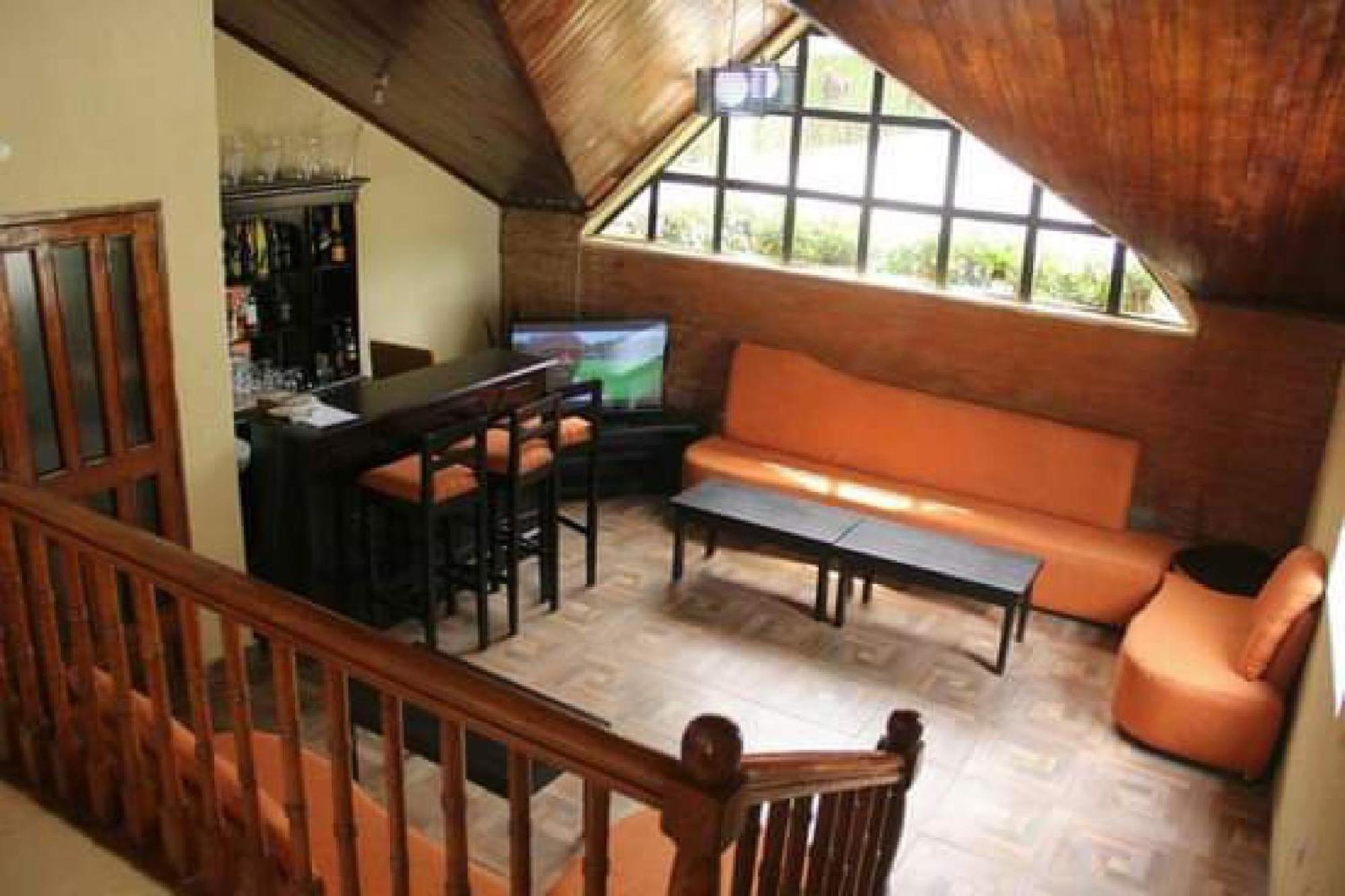 Room In Lodge - Choice Suites 111 Formerly Crown Cottage Hotel Ikeja Exterior photo